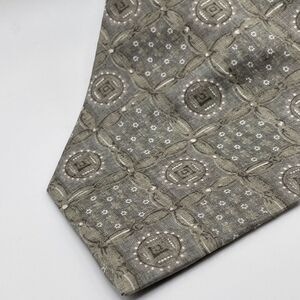 Tommy Hilfiger Gray Floral Tie‎ 100% Italian Silk